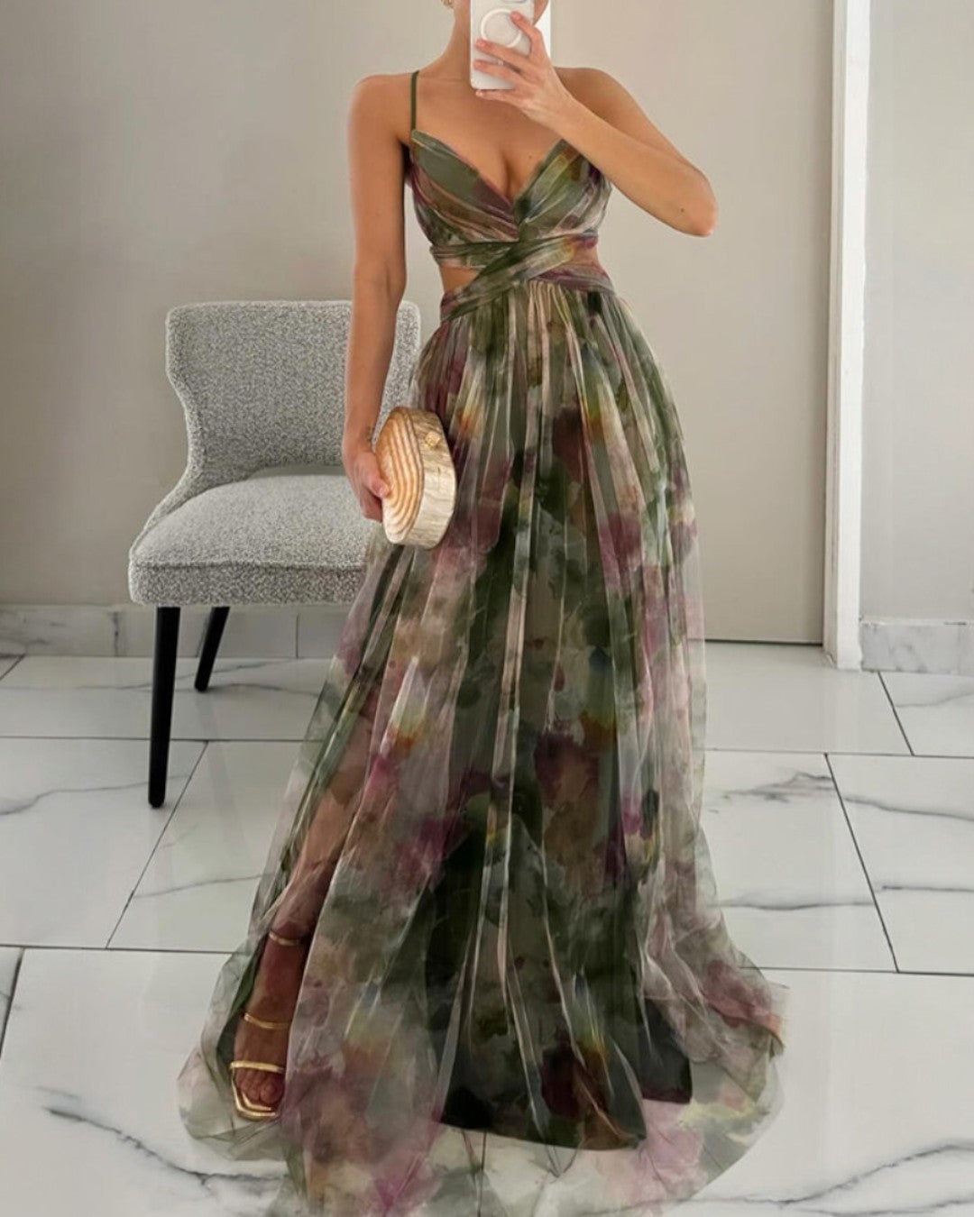 Giselle - Charming Floral Maxi Dress