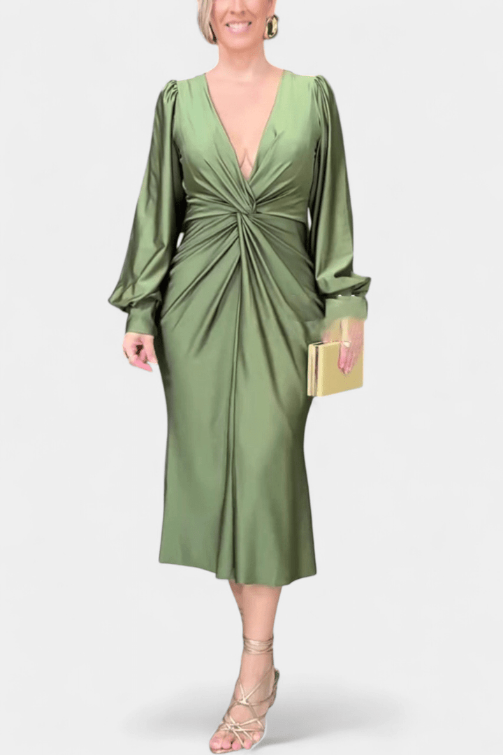 Bodil | Timeless V-Neck Dress