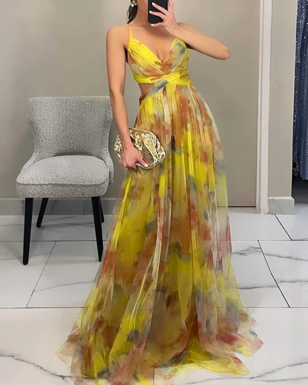 Giselle - Charming Floral Maxi Dress
